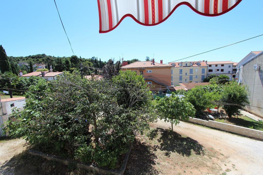 Apartment Dina Rovinj Exterior foto